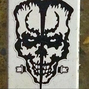 Meet your Posher, Max